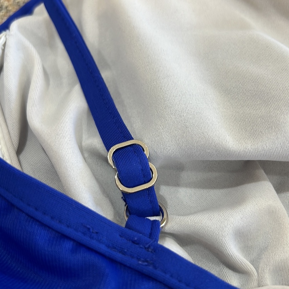 Miraclesuit size 4* - Picture 7 of 9